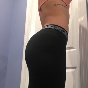 foto amatoriale You guys like leggings here, right? [f]