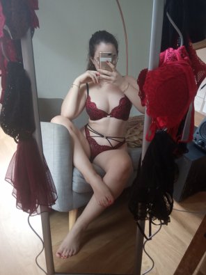 amateurfoto Dainty lingerie for Frenchie. I'm so small, please don't break me.. or maybe a little?