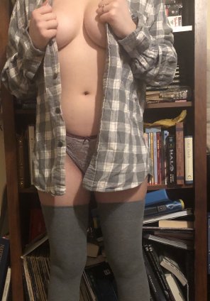 foto amateur Yâ€™all like my outfit?