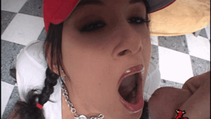foto amadora tory lane shows how to swallow cum (23)
