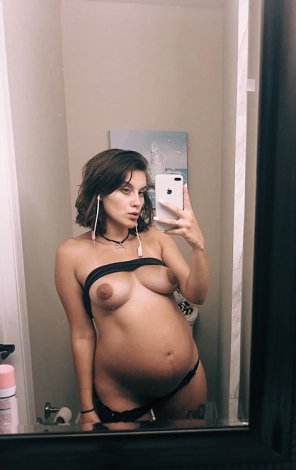 アマチュア写真 She's one of the best pregnant ever