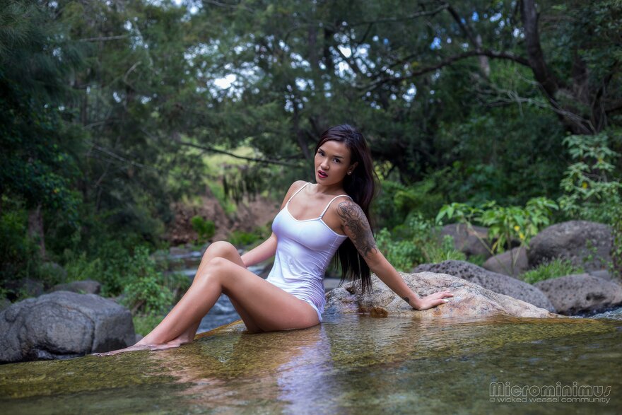 LostWorldWhite-002-topaz-faceai-enhance-2.8x