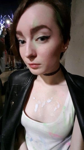 amateur photo Load On Her Chest At A Party