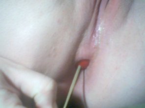 foto amateur [F] Pulling anal beads out of my asshole
