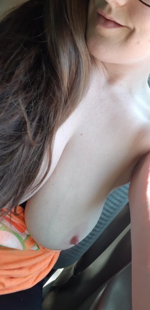 photo amateur [F]eeling cute. Should I keep going?