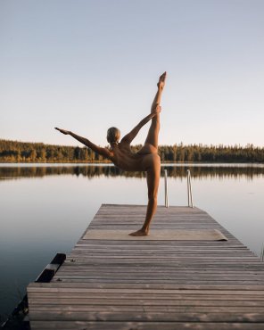 foto amadora Naked Yoga