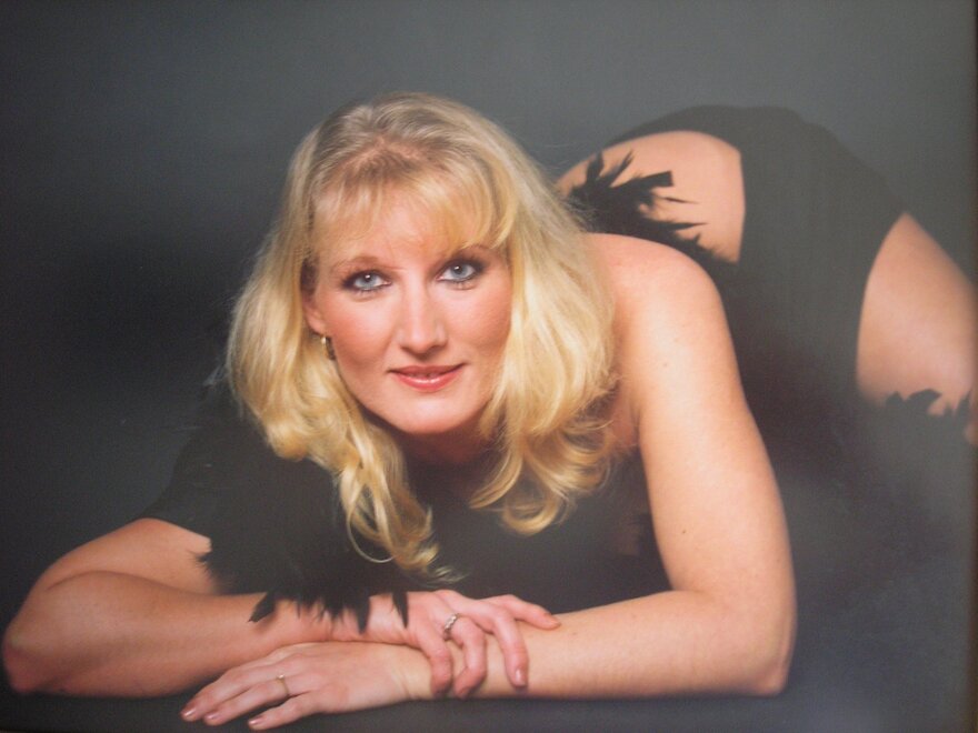 thirteen (one hundred ten) [1600x1200]