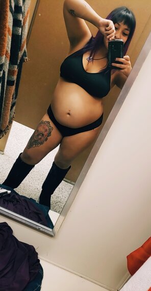 amateur photo First time in a long time I was feeling sexy with my prego belly. 6months!