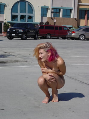 アマチュア写真 Brandy Slavsky naked in public (25)