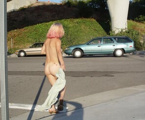 foto amadora Brandy Slavsky naked in public (114)