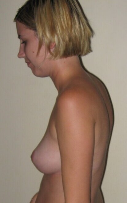 Brisbane_Emma_stripped_Naked_IMG_0460a [1600x1200] nude