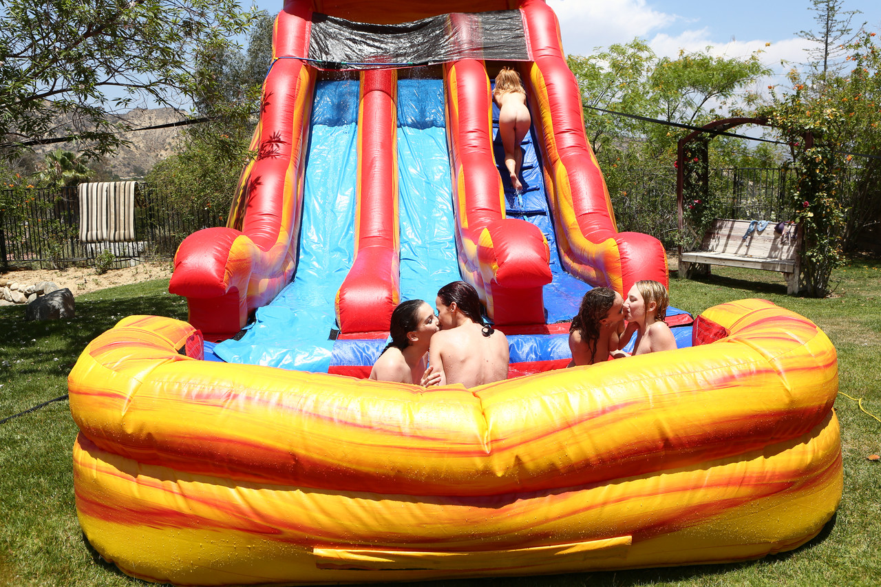 amateur photo JASMINE WOLFF PIC504