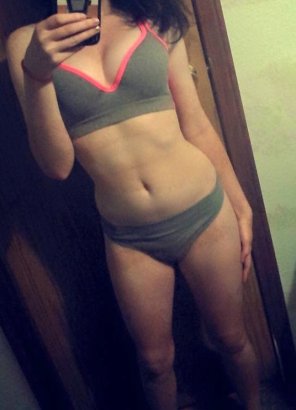 amateur pic fit and petite
