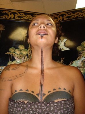 zdjęcie amatorskie Titty tattoos!