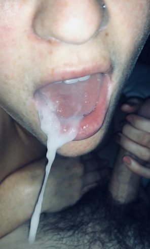 amateur pic Spit or Swallow?