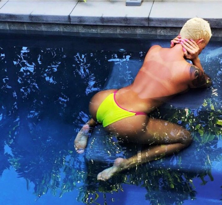 Amber Rose, assume the position.
