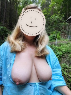 zdjęcie amatorskie You said big boobs in the wild, yes?