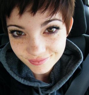amateur-Foto Face Hair Eyebrow Cheek Nose Lip 