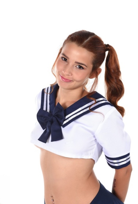 amateur photo 86439957_004_500f