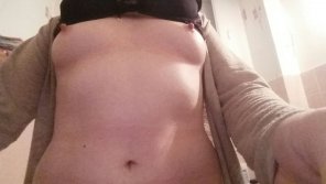 amateur photo [F]rench [28] Is it me or is it cold tonight ?