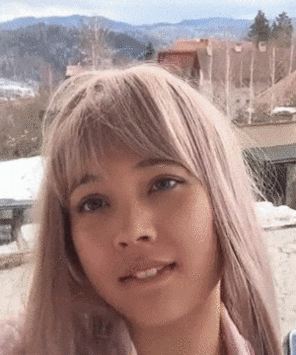 foto amadora Amateur Blonde Cutie Selfies an Outdoor Titty Reveal