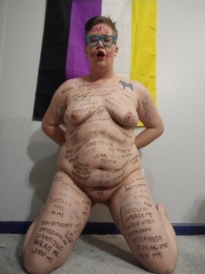 zdjęcie amatorskie dumb exposure slut loves being porn