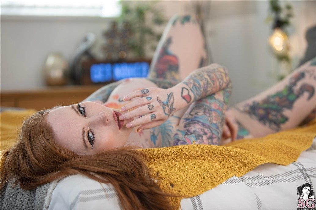 amateur photo 1000169919