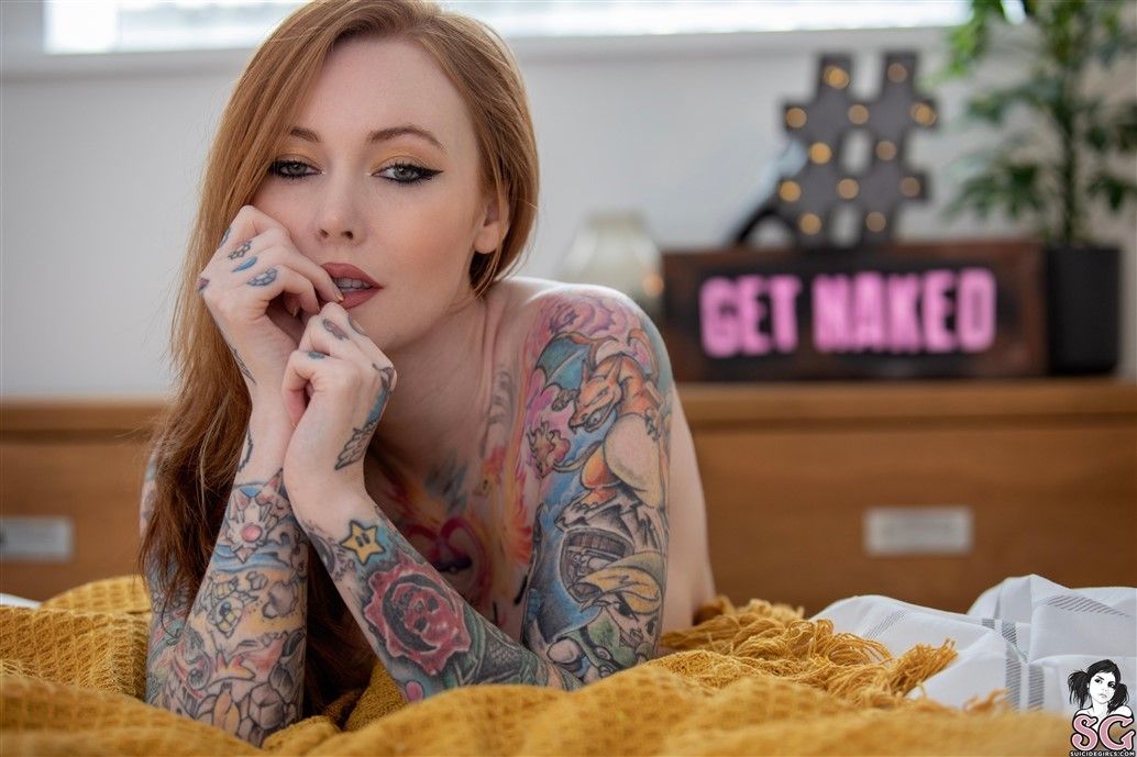 amateur photo 1000169915