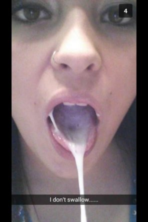 アマチュア写真 Snapchat Prove That She Does Not Swallow