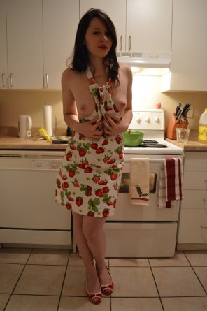 Boobs out in the kitchen