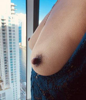 foto amateur [F42] Enjoying the view from my hotel window
