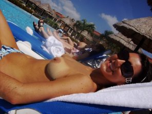 amateur photo Topless hottie sunbathing