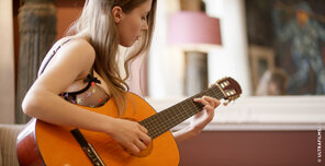 amateur photo Mila Azul - Girl Who Loves Guitar, The Perfect Play (Ultrafilms) (Wowgirls)
