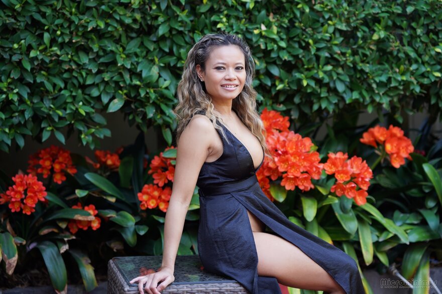 Black dress 149-topaz-faceai-enhance-1.8x