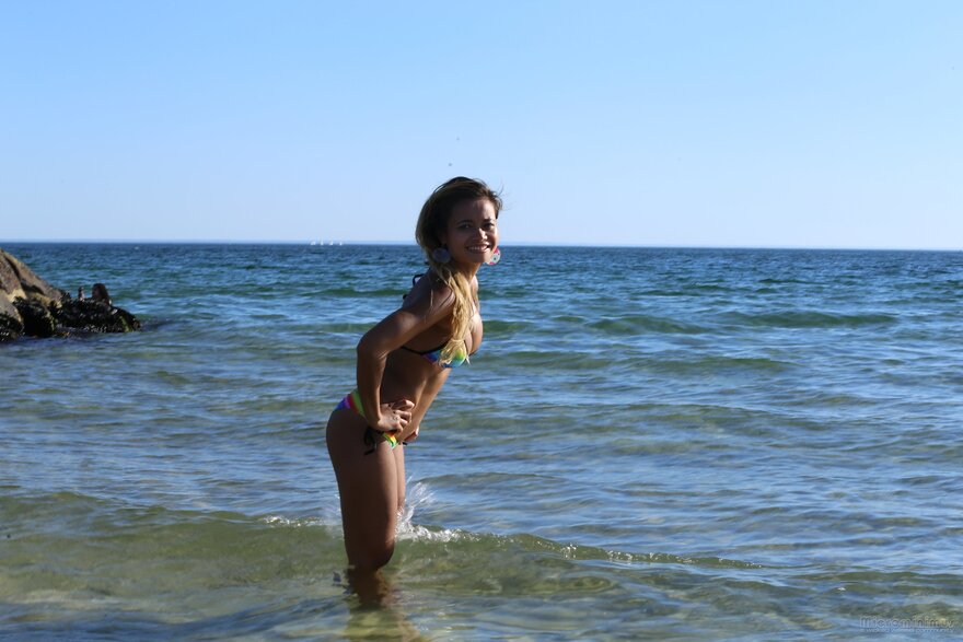 Rainbow 397-topaz-sharpen-faceai nude