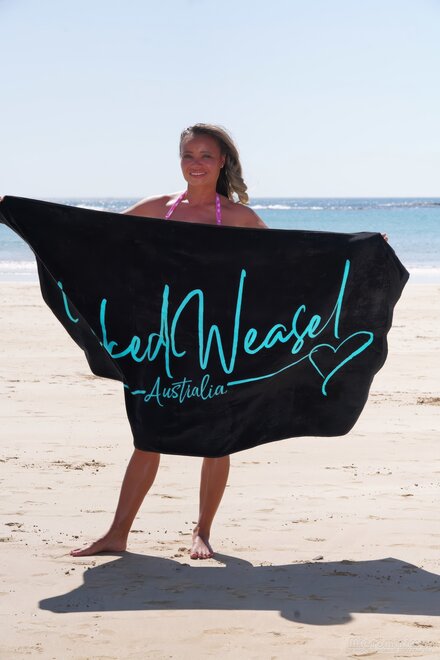 WW Towel & Bag 454-topaz-faceai-enhance-1.8x