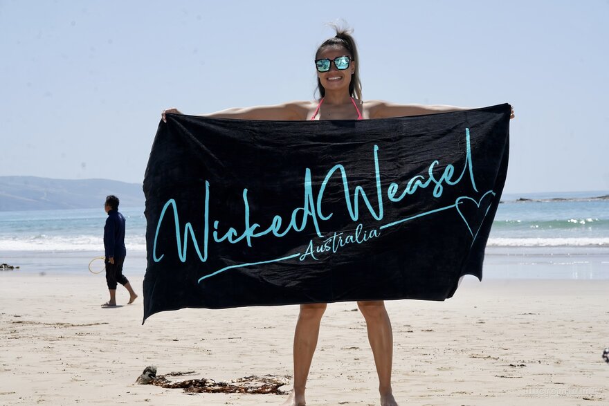 WW Towel & Bag 458-topaz-faceai-enhance-1.8x