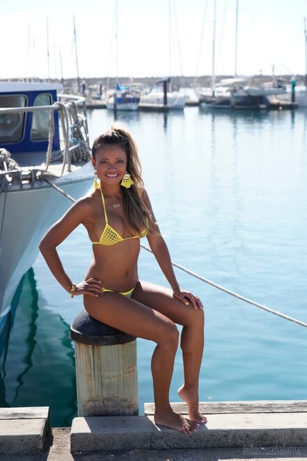 Yellow Mesh 479-topaz-faceai-enhance-1.8x