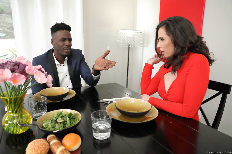 CASEY CALVERT PIC200