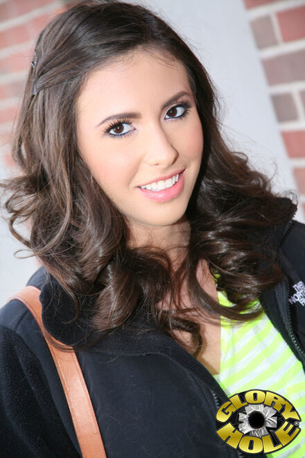 CASEY CALVERT PIC542