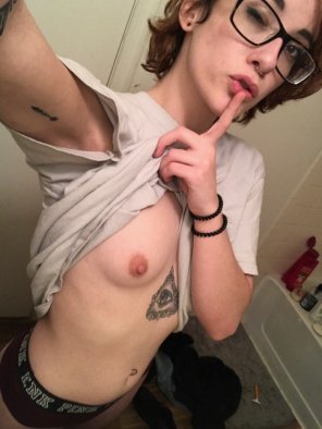 amateur photo My 32A tits are small and perky, and my nipples are always hard :)