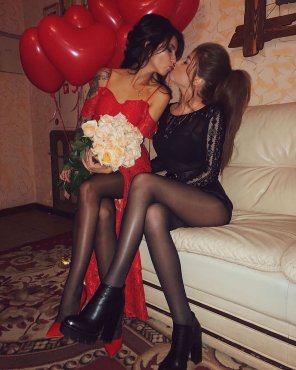foto amadora Birthday kiss