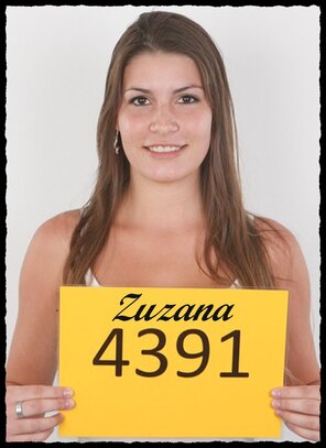 amateur pic 4391 Zuzana (1)