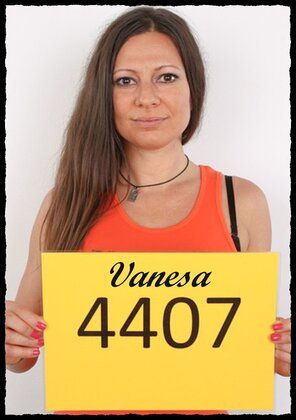 amateur photo 4407 Vanesa (1)