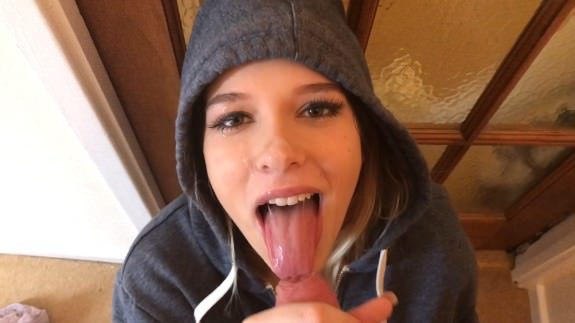 She swallows Porn Pic - EPORNER