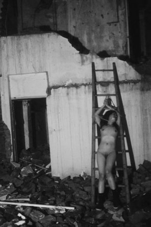 amateurfoto SM shoot in partially demolished building. [F]un ruined by cockroach