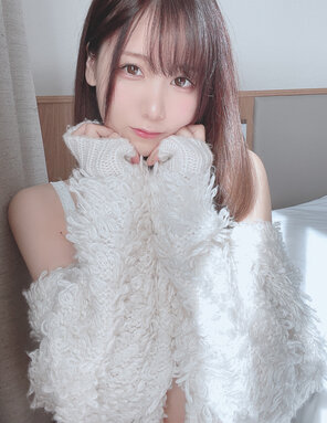 zdjęcie amatorskie けんけん (Kenken - snexxxxxxx) Pure and White (11)
