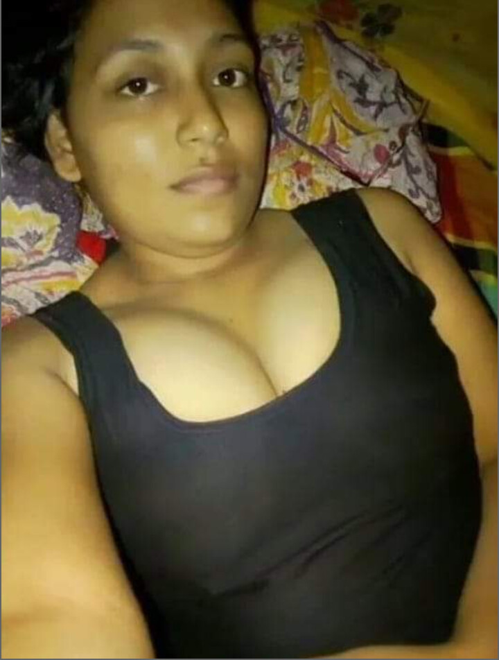 amateur photo 1000151797