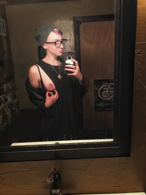 photo amateur Bar Bathroom and Peeking Boob [oc]