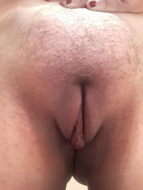 Does my pussy earn a lick? [21F]